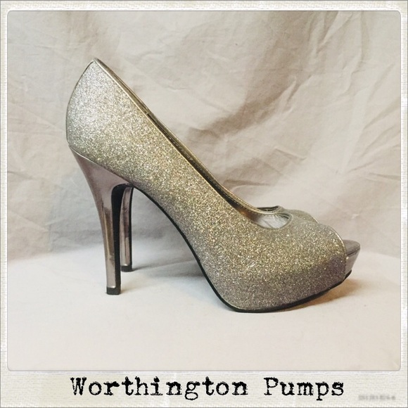 Worthington Shoes - Worthington peep toe heels 💎